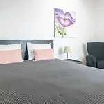 Cozy Apartments In Heart Of Lisbon Bairro Alto