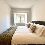 Made For The City Lovers- Urban Charm In Chiado