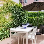 156 Banksy Oasis Terrace