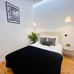 Lisbon Morais A Stylish Flat For A Memorable City Stay