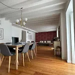 Intendente Charming Apartment By Innkeeper