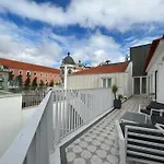 Intendente Charming Apartment By Innkeeper