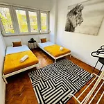 Lisbon Crespo House II Fantastic City Rooms D