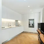 Guestready - Modern And Exquisite Apt Near Estrela