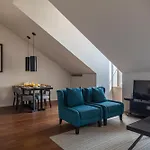 8 Building Apartments