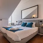 8 Building Apartments