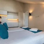 8 Building Apartments