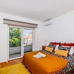 Lisbon Casa Da Clementina - A Serene Garden Stay
