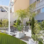 Cosmopolitan Comfort In Lisbon 4A- By Misha\'S Place