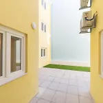Yellow Charm - Campolide Apartments