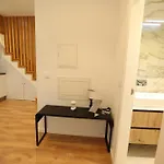 63 Letter Sanches Apartments