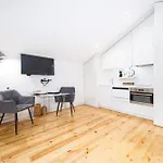 Boutique Apartment In The Heart Of Lisbon ! Lemonn J
