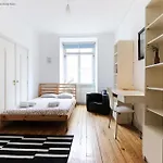 Lisbon Silver Flower - Flat In Lisbon Center