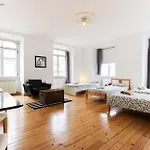Lisbon Silver Flower - Flat In Lisbon Center