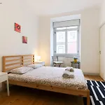 Lisbon Silver Flower - Flat In Lisbon Center