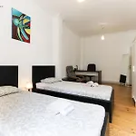 Lisbon Silver Flower - Flat In Lisbon Center
