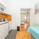 Houze_Central Studio In Alcantara