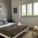 Central Lisbon Rooms, Best Location For Tourists