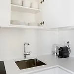 Belo Quarto Com Wc Privativo