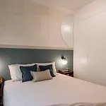 Estoril - 2 Bedrooms In Estrela