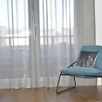 Urban Deluxe Apartment