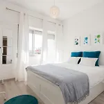 Feels Like Home Marques Modern Flat