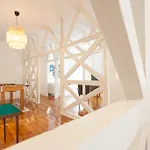 Feels Like Home Marques Spacious Flat