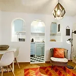 BmyGuest - Mouraria Central Apartment II