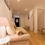 Cosy Chiado By Homing