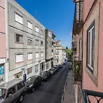 Lovelystay - Principe Real: Modern And Comfort!