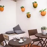 Combro By Patio 25