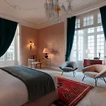 Dear Lisbon - Valmor Palace