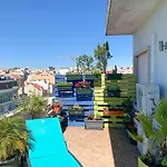 LV Premier Apartments Anjos- AR1