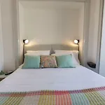 NEW! Unique 2 Bdr Apt River View Baixa Alfama C