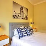 Almirante 3-Four Bedrooms