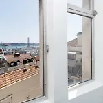 Olá Lisbon - Lapa with Panoramic View II