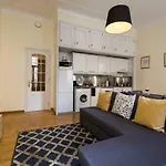 Ola Lisbon - Chiado I