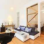 Lisbon Secret&Charming Baixa 4 bedroom apartment