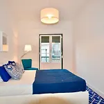 Alfado Residence