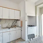 Love Inn Bairro Alto