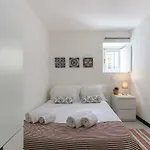 Tailor Made Flat In Central Bairro Alto