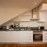 A Captivating Apartment Close To River Tagus In Lisbon