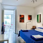 Art Gallery Apartment