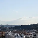 Skyscraper Riverview Lisbon With Indoor Pool
