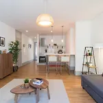 Feels Like Home S. Bento Charming Flat