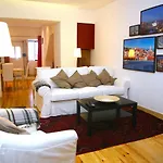 Charming Flat In Lisbon\'S Center!
