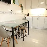 Apartamento Nas Olaias A 5 Minutos Da Faculdade Isel E Ist