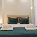 Charming 2 Bedroom Apartment In Baixa Chiado