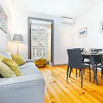 Whome | Downtown Family Apartment