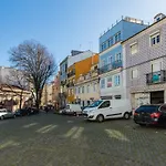 Casa Da Rua Das Taipas